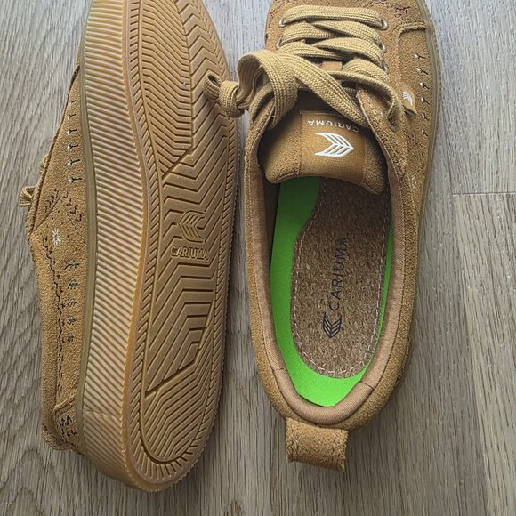 NEW! CARIUMA ALL CAMEL EMRBOIDERED SUEDE SHOES - WOMEN'S  SIZE 7.5 - MEN SIZE 6 - Picture 6 of 7